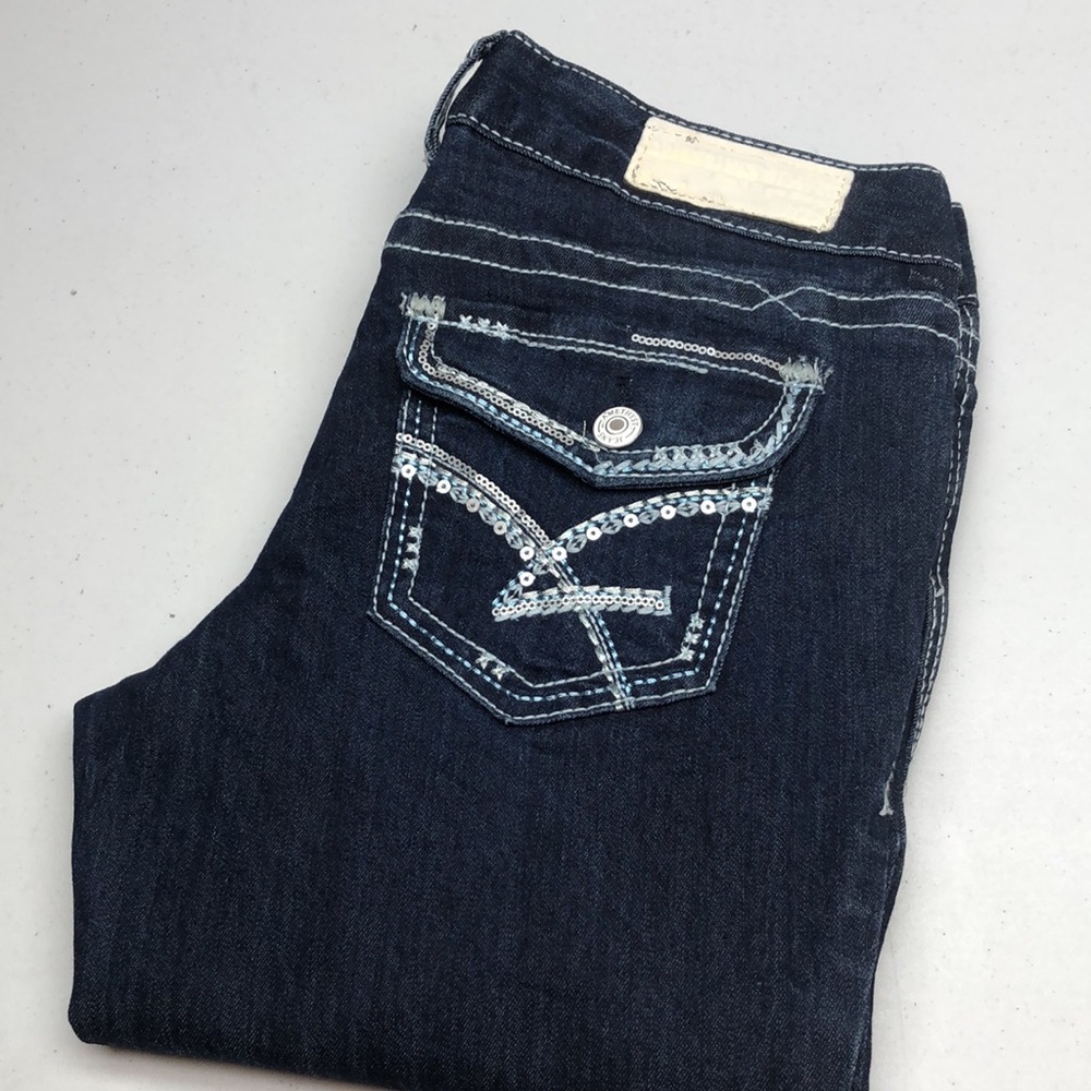 LIKE NEW AMETHYST RICKI MID-RISE CROP JEANS 9/29x26 ⭐️